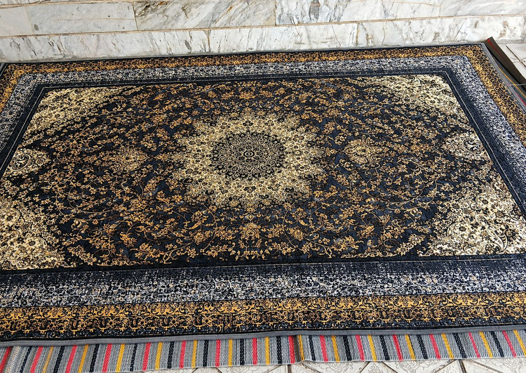 زیرانداز ۶ یاردی ترکمن درجه یک فریشینه ۶ یاردی لمنت شده